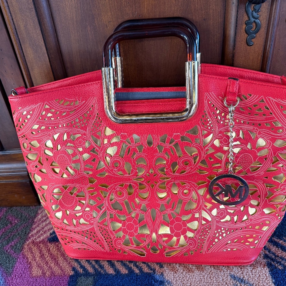 Michael kors handbag large never used